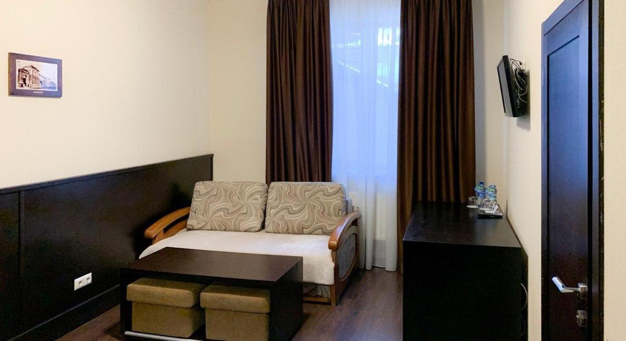Etoile Hotel Kharkov Luaran gambar