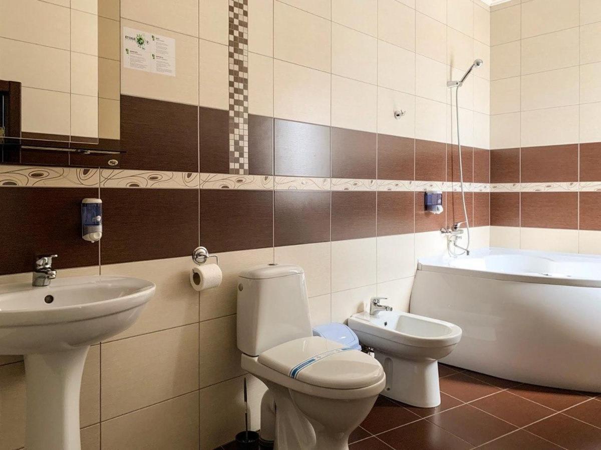 Etoile Hotel Kharkov Luaran gambar